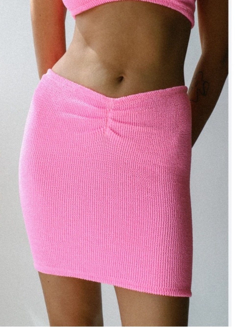 Hunza G The Mini Skirt NWT Crinkle Tube In Bubblegum Pink ASO Kylie Jenner
